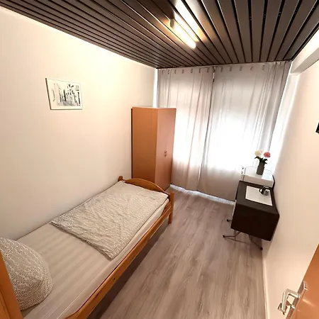 F-f Haus Kwatera prywatna *