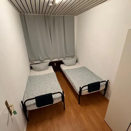 Проживание в семье F-f Haus *