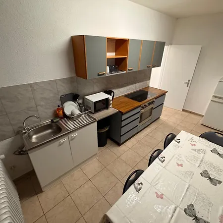 F-f Haus *