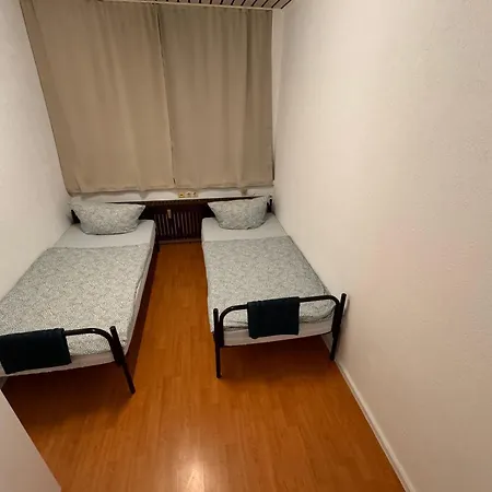 Проживание в семье F-f Haus *